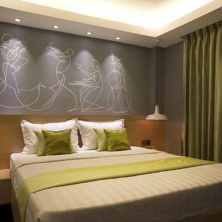 Shwe Pyi San Yar Hotel Yangon Esterno foto