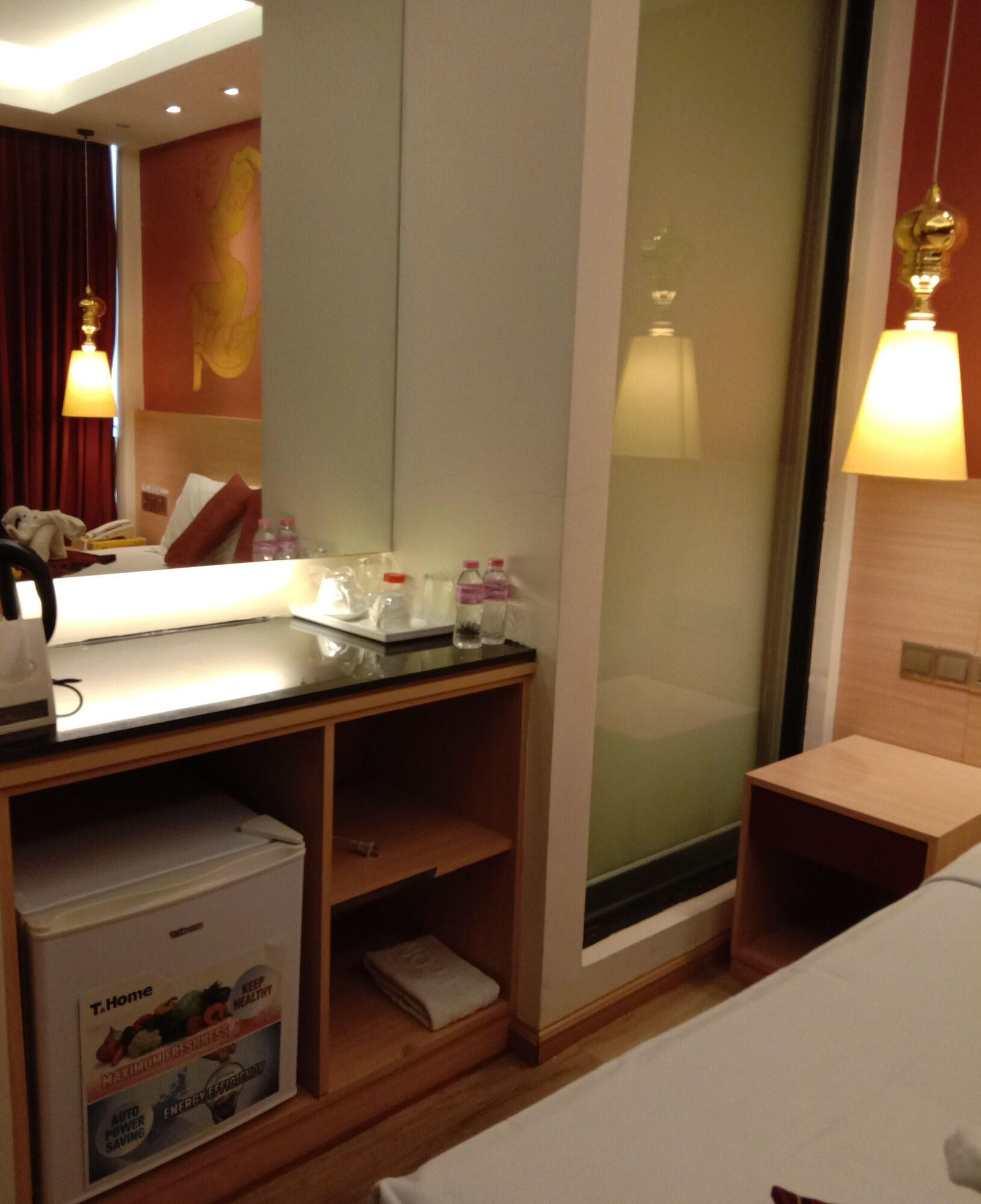 Shwe Pyi San Yar Hotel Yangon Esterno foto