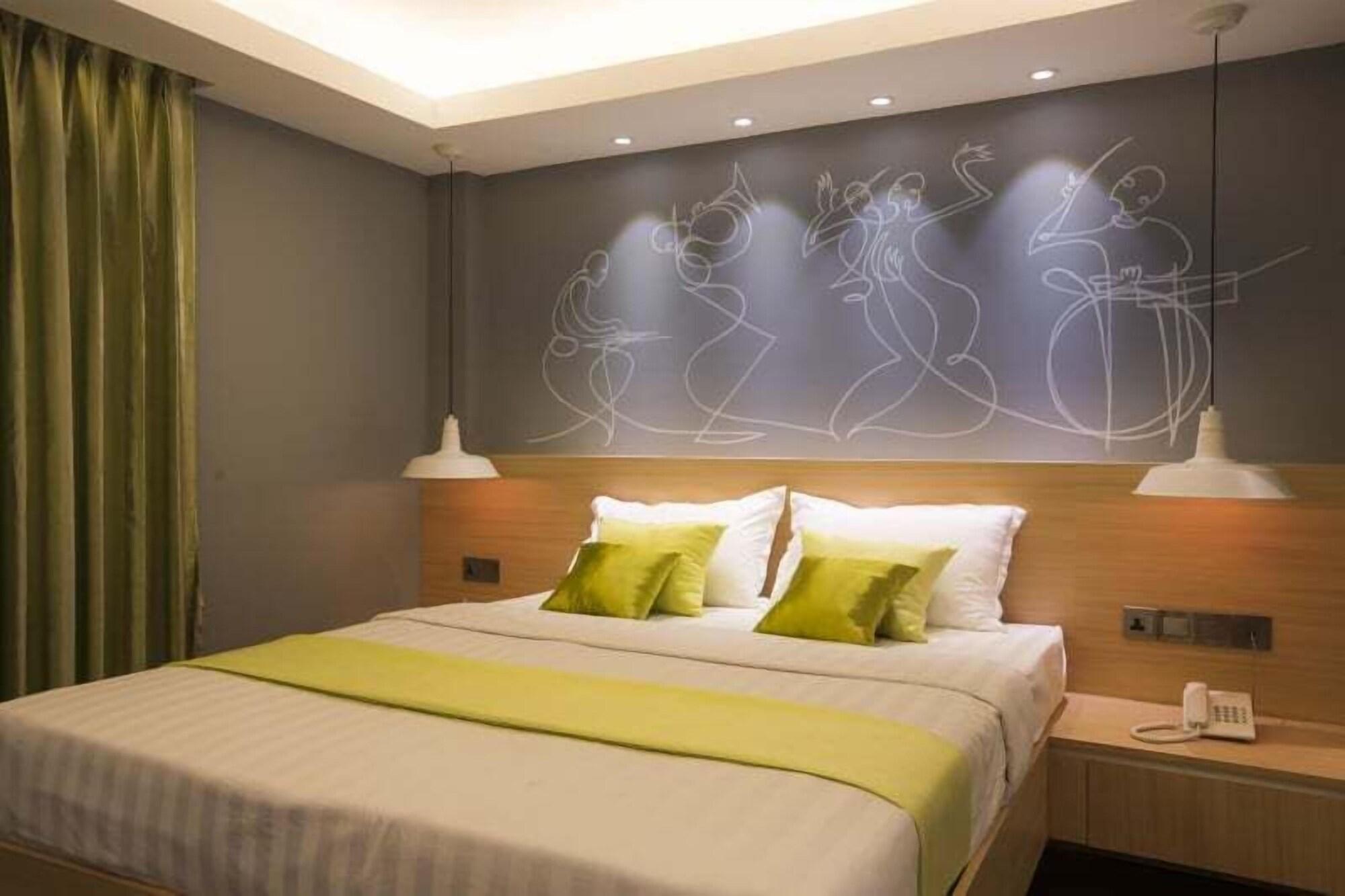 Shwe Pyi San Yar Hotel Yangon Esterno foto