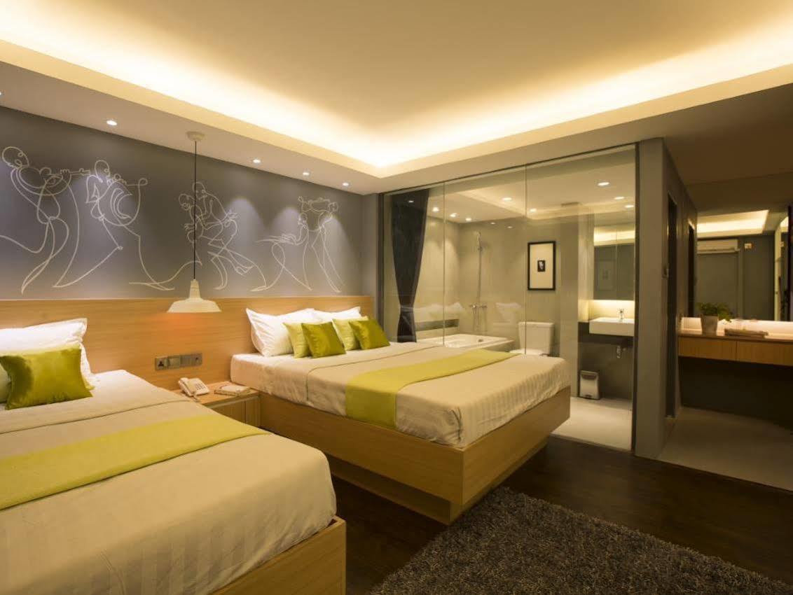 Shwe Pyi San Yar Hotel Yangon Esterno foto